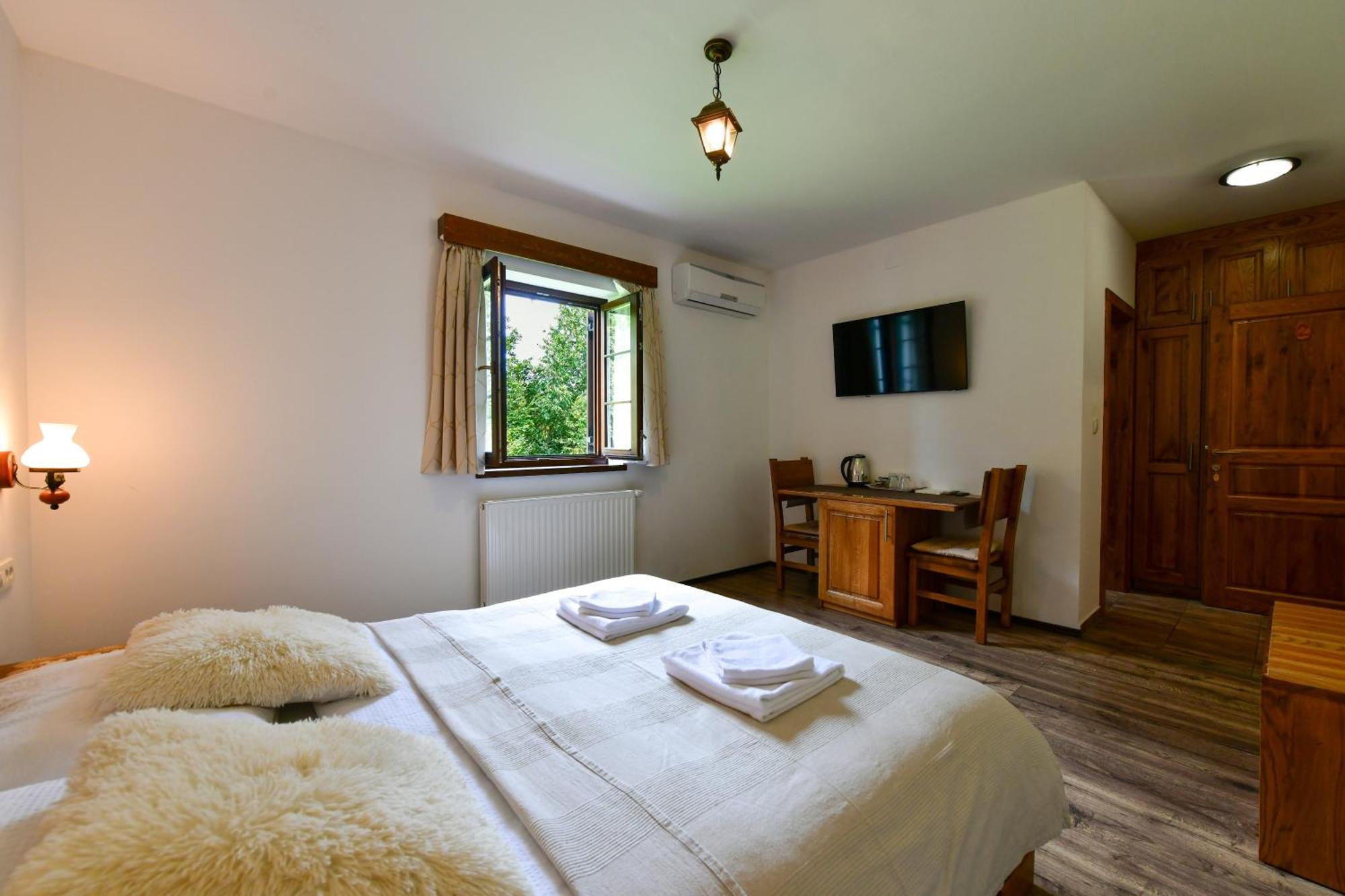 Flora House Apartman Rastovača Kültér fotó